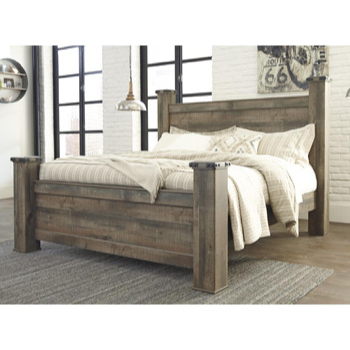8a448c3290fc34f632923429e4c288a4 Trinell King Poster Bed - Image 1