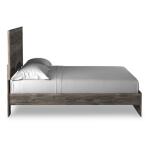 Ralinksi King Panel Bed - Image 6