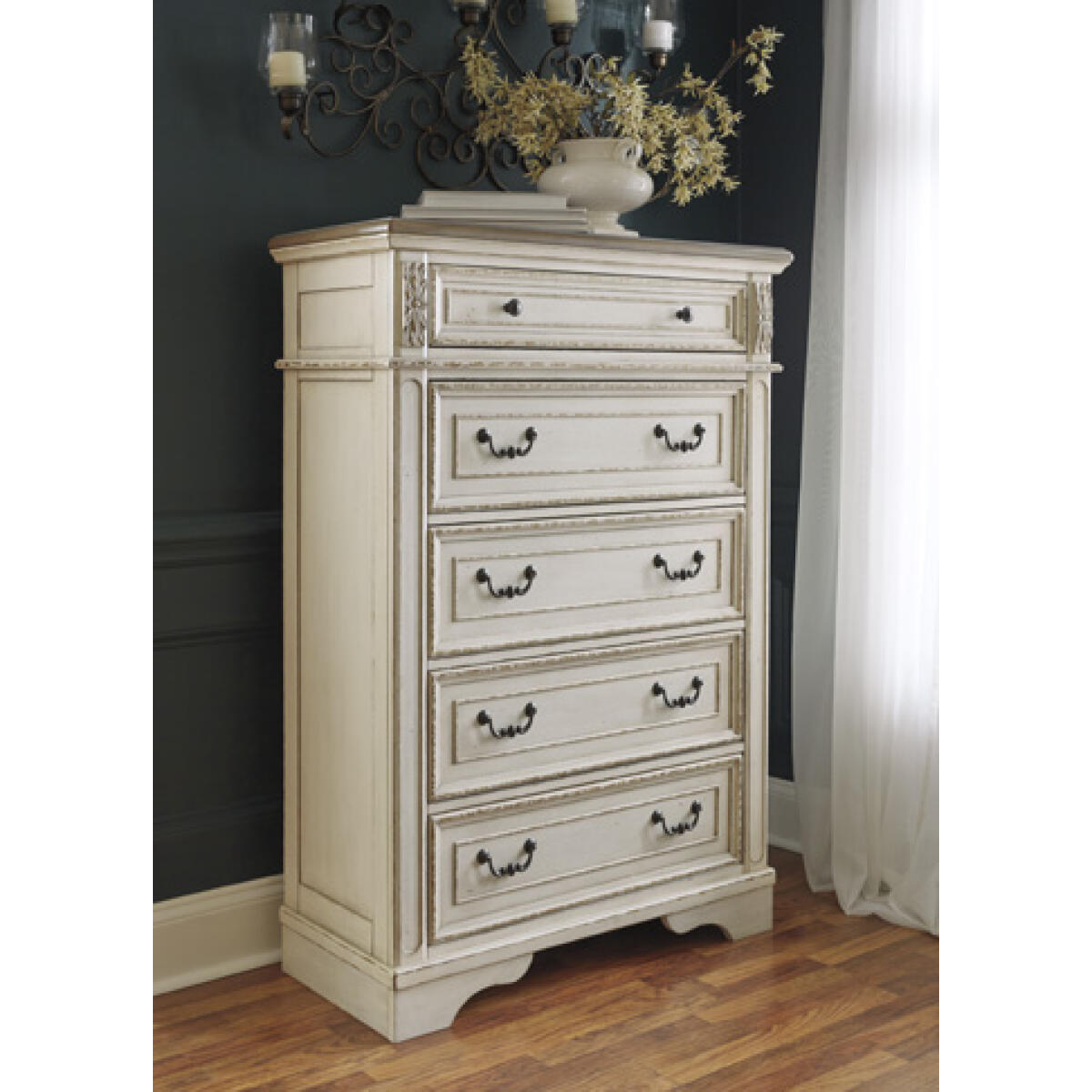 3732b21140964785219b6c17756f132f Realyn Chest of Drawers - Image 1