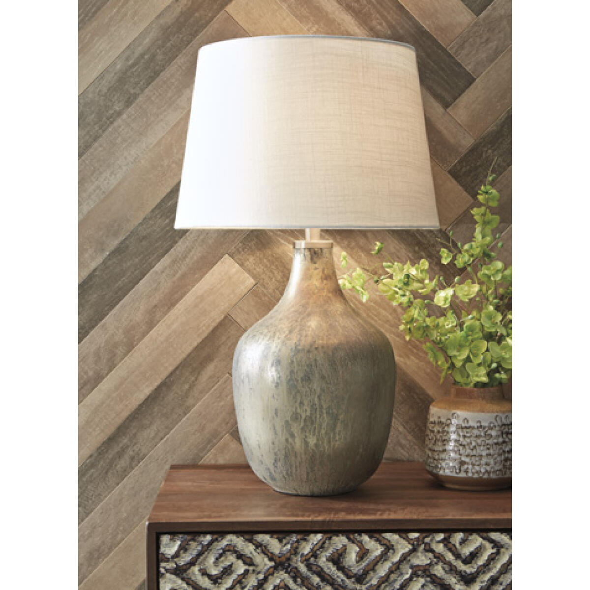 a28d6372bab697268c4617783e7e0c24 Mari Table Lamp - Image 1