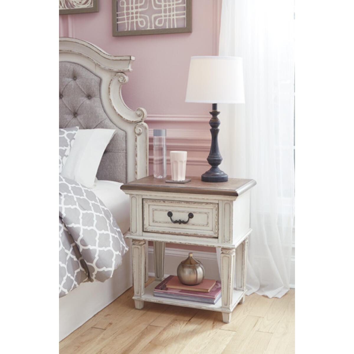 e38ec72efa30bace17e2930934d08191 Realyn Nightstand - Image 1