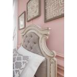 Realyn California King Upholstered Panel Bed - Image 4