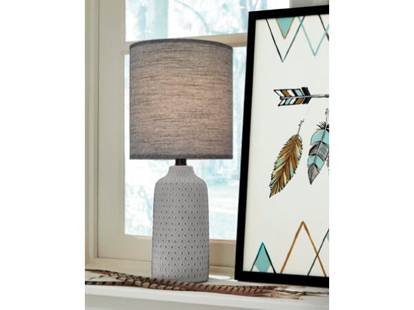Aleela Table Lamp Lighting Ashley Furniture 16
