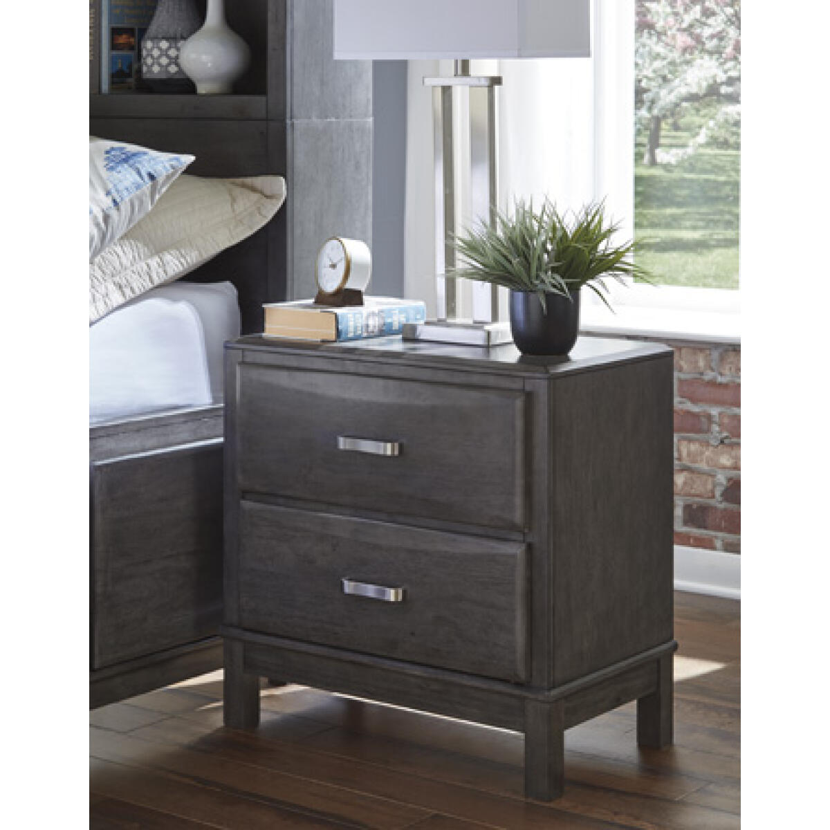 92e70ec51bba35e29ec2eae57329ec9a Caitbrook Nightstand - Image 1