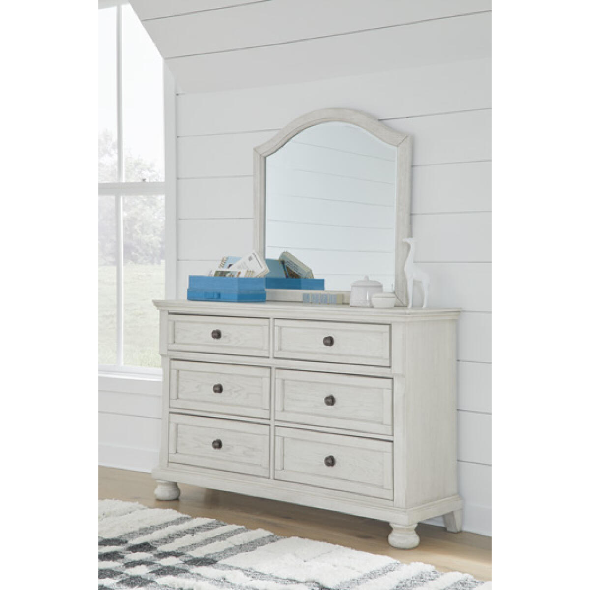 ced9ebf8241e0178a9e58123cfc074d7 Robbinsdale Dresser and Mirror - Image 1