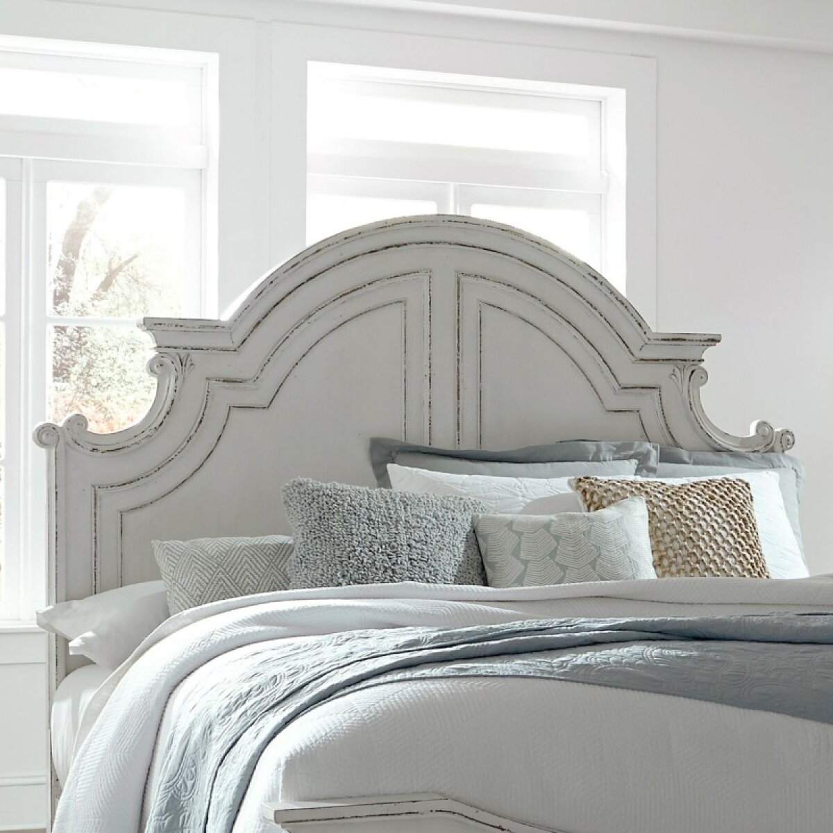 0032a19c025c9effb08b18aef40f2965 King Panel Headboard - Image 1