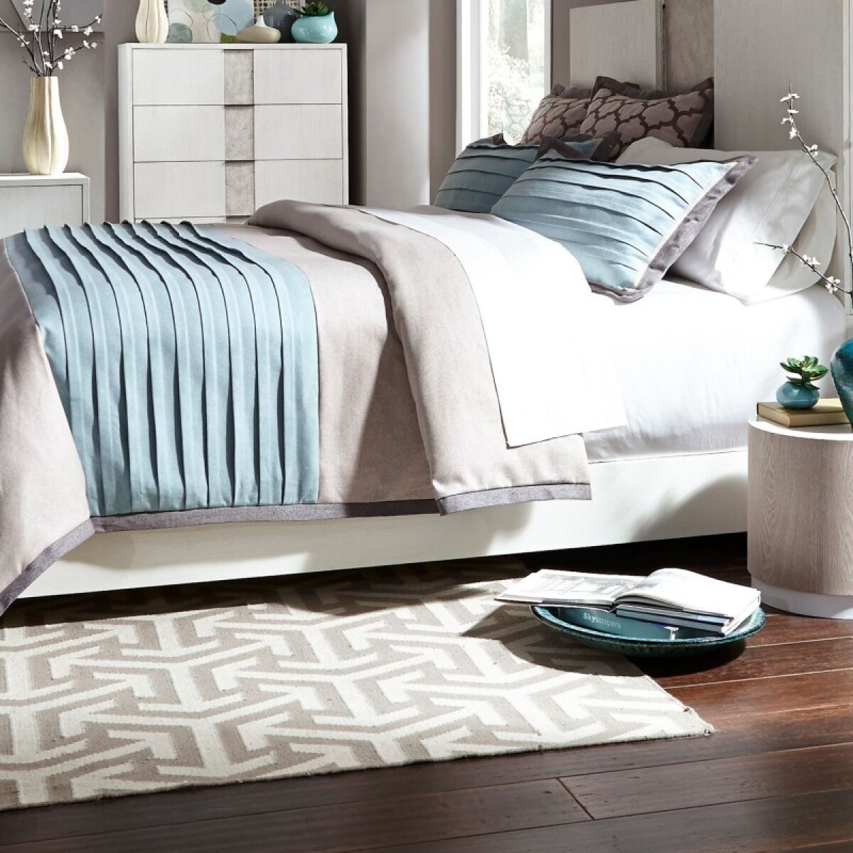 0495d6bf655583d75c93fc3ee52902b3 Panel Bed Rails - Image 1