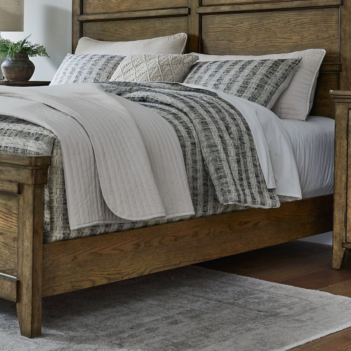 097fb6ab0918dbd9c257754057f68ff0 Panel Bed Rails - Image 1