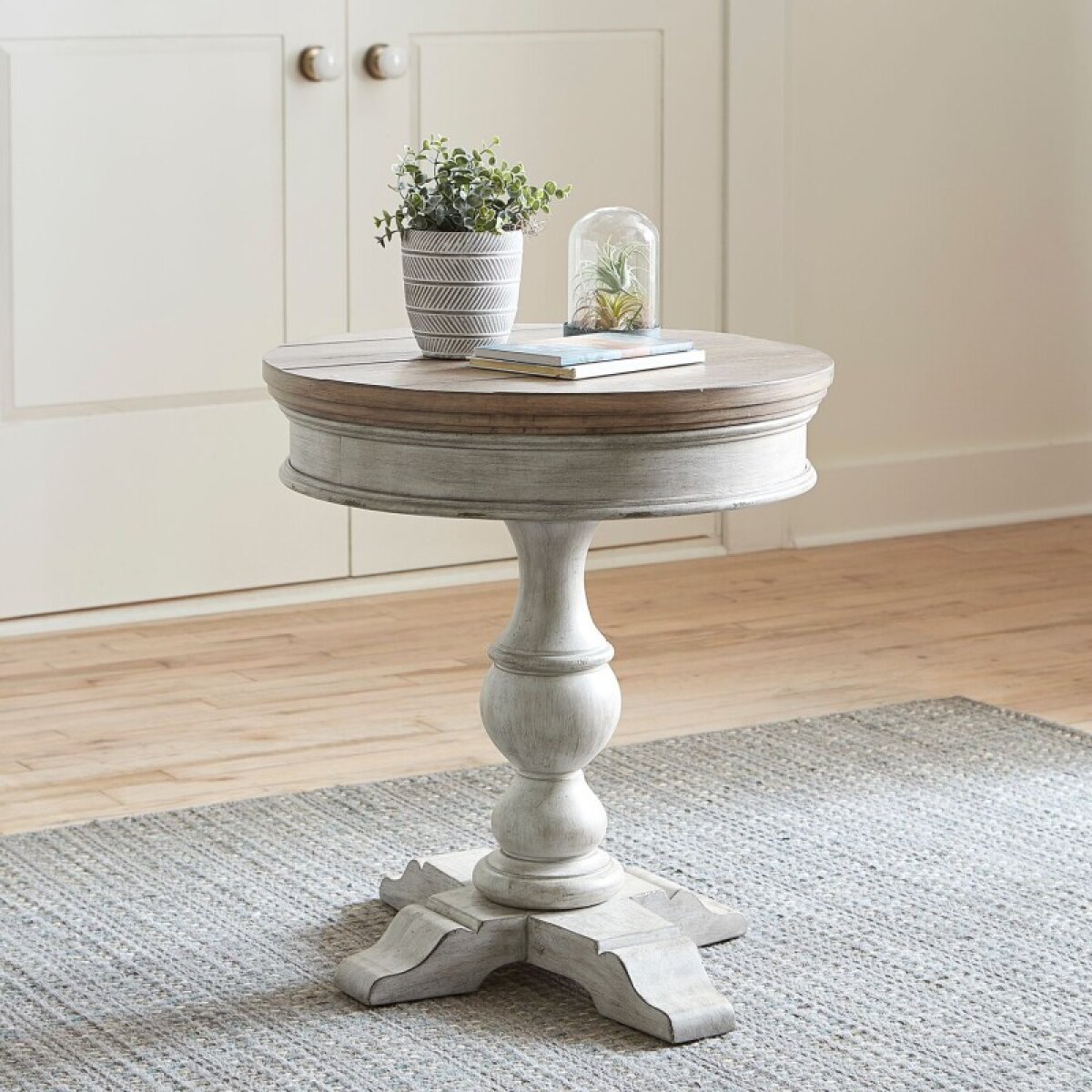 13760ff2d4d15ef50acac520dd20c952 Heartland Round Pedestal Chair Side Table - Image 1