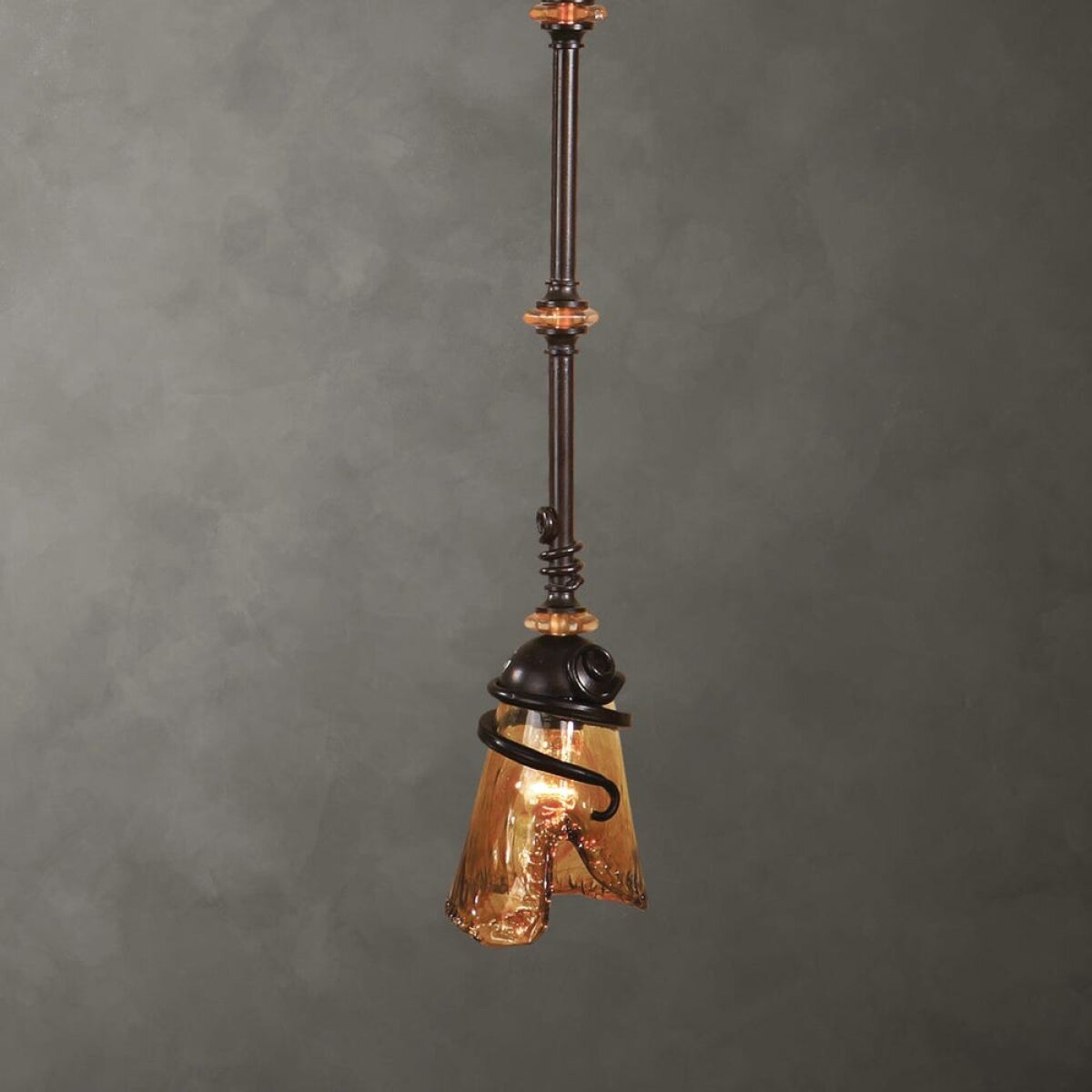 16a36754b14c619415b0ecd245d3f690 Vitalia, 1 Lt Mini Pendant - Image 1
