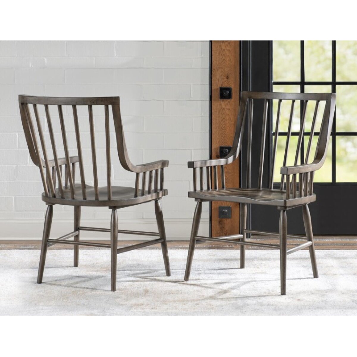 Windsor Arm Chair - Room to Room Furniture - Tupelo, MS Furniture