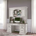 Magnolia Manor Jr Executive Credenza Hutch - Image 3