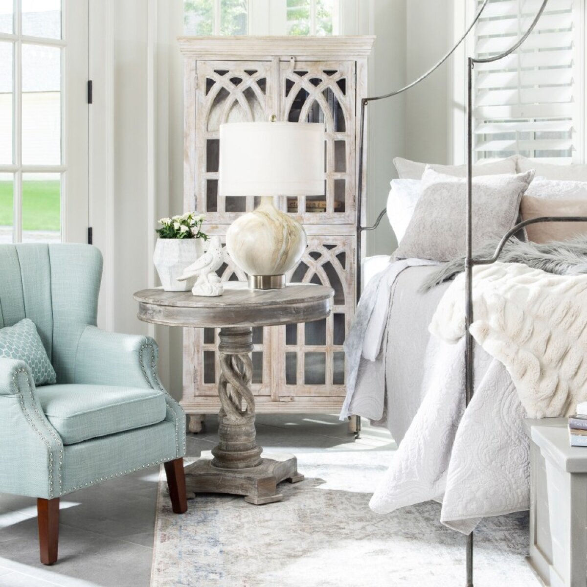 20687c1006d081275bd2abcd683b717a Sumner Table Lamp - Image 1