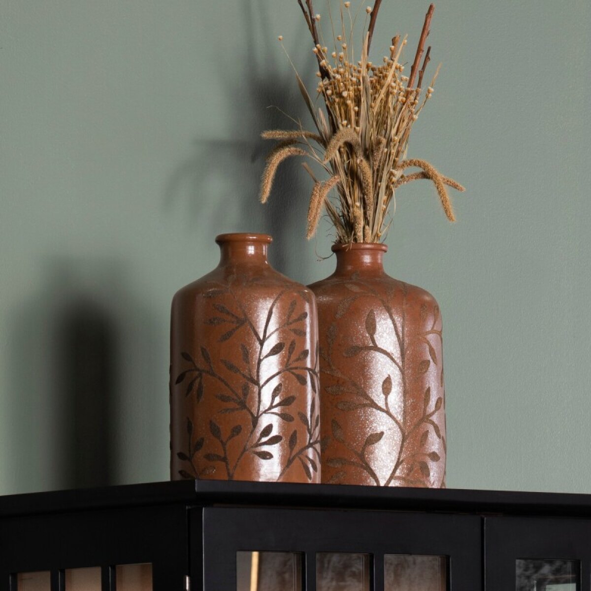 2a30f69c78553819a9e9c5e181001a23 Austin Medium Hand Painted Bottle - Image 1