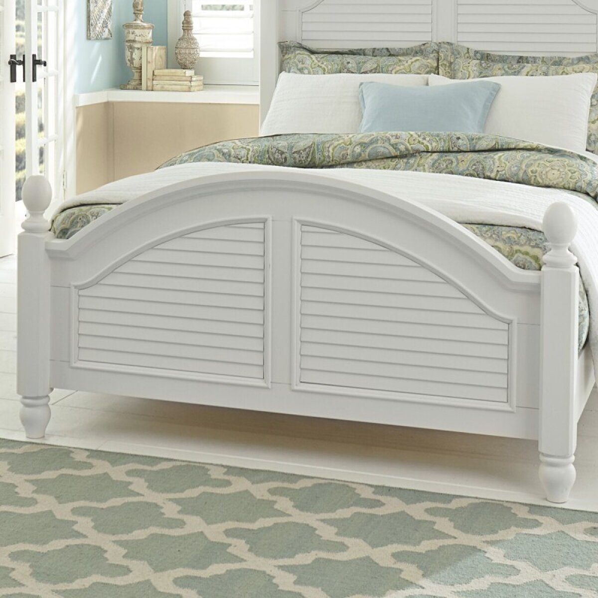 2b314bc20810f33d23fa7c70f2913eb2 King Poster Footboard - Image 1
