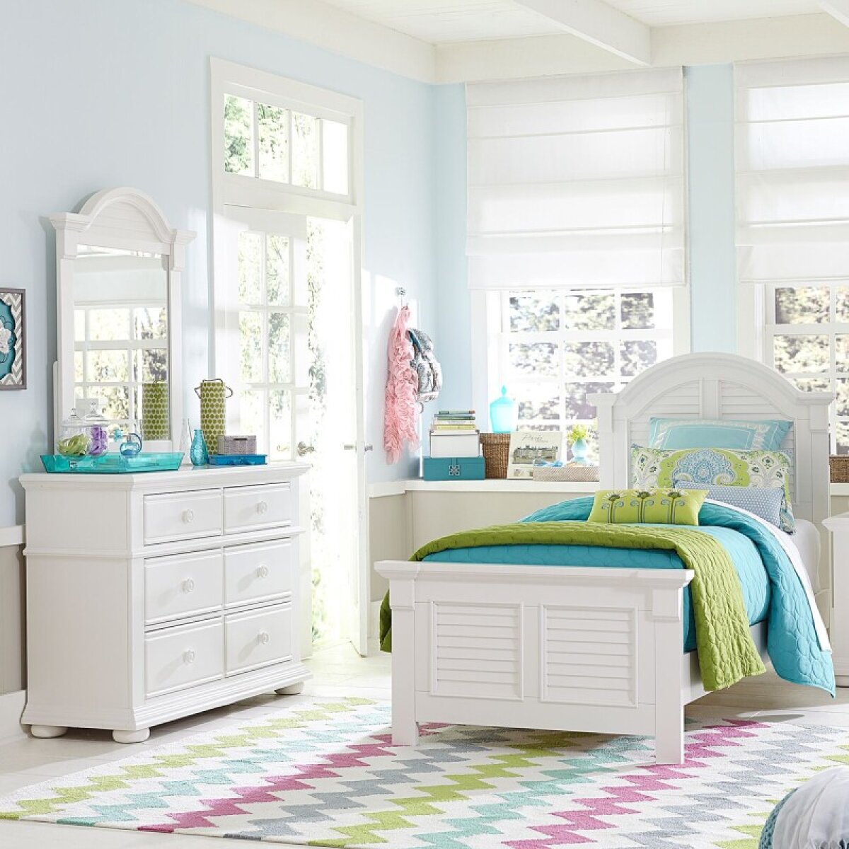 34b103ef50c1a678703cbc441e41acab Summer House Full Panel Bed, Dresser & Mirror - Image 1