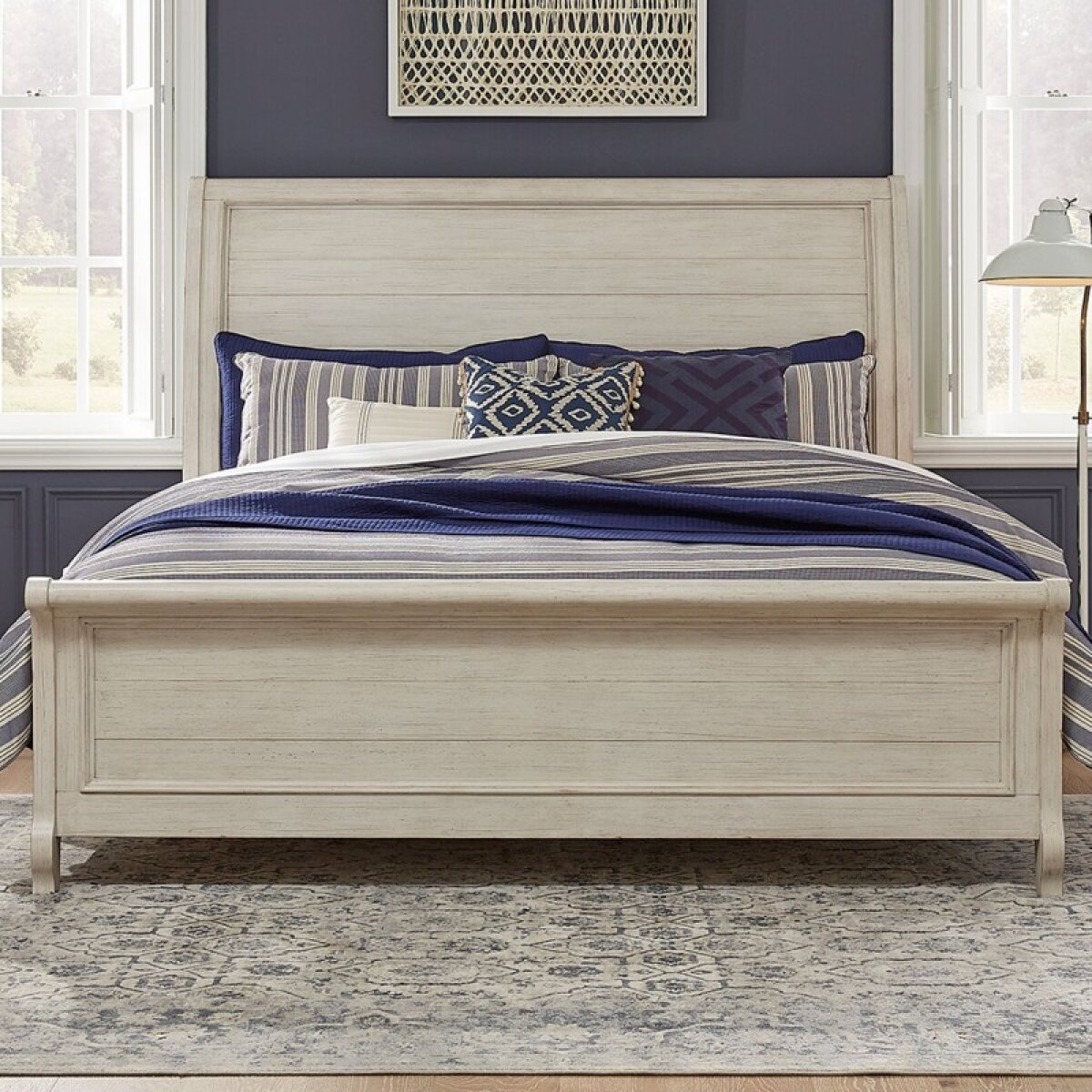 35f394bce3e6db387a5117e0b68ee72d King Sleigh Footboard - Image 1