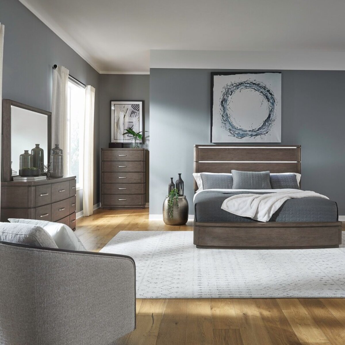 4af1ec50b5e11d5e5b5ce9c0935be5c9 King Panel Bed, Dresser & Mirror, Chest - Image 1