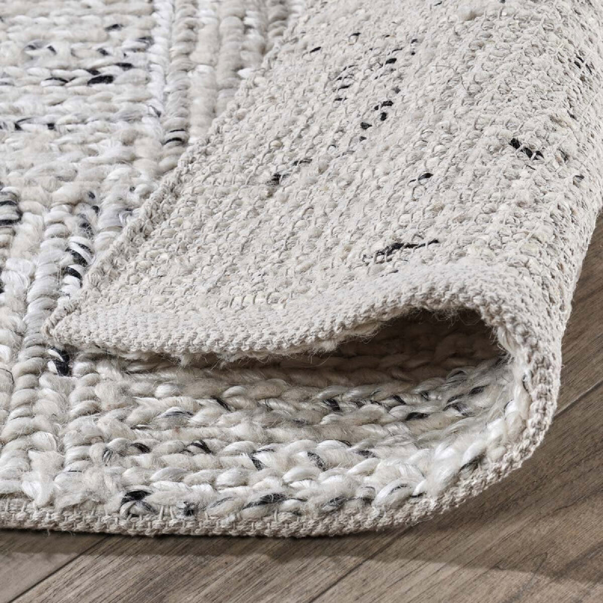 5765898b878e53ca46315a8b1ace2293 Sosa Ivory/black 2.6'x8' - Image 1