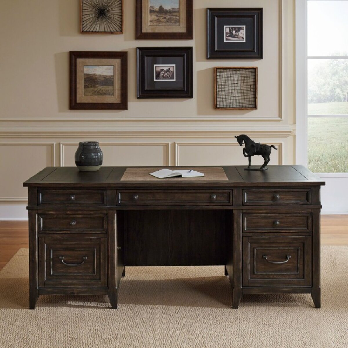 5b7cb963c7a2aa060299551bf755d98b Paradise Valley Executive Desk - Image 1
