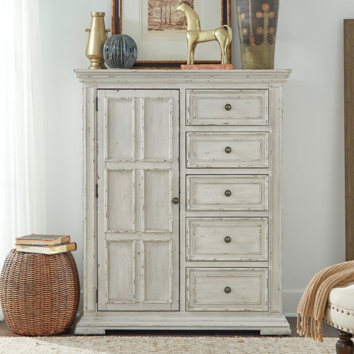 5c413ce6a67a6f82f4ecaf7c4f8eac25 Big Valley Door Chest - Image 1