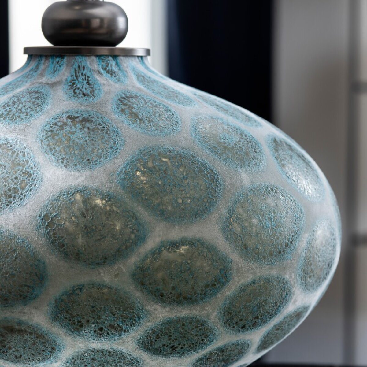 61902c8a744a321f32c1534cb36337e5 Simons Table Lamp with Night Light - Image 1