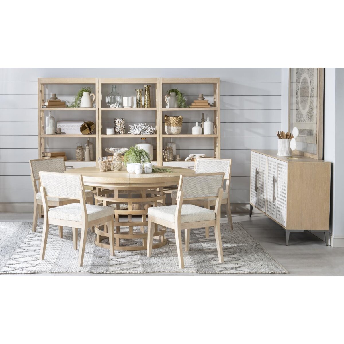 6e95bb88873e877ca80d0de9eec4d0a1 Round Table - Image 1