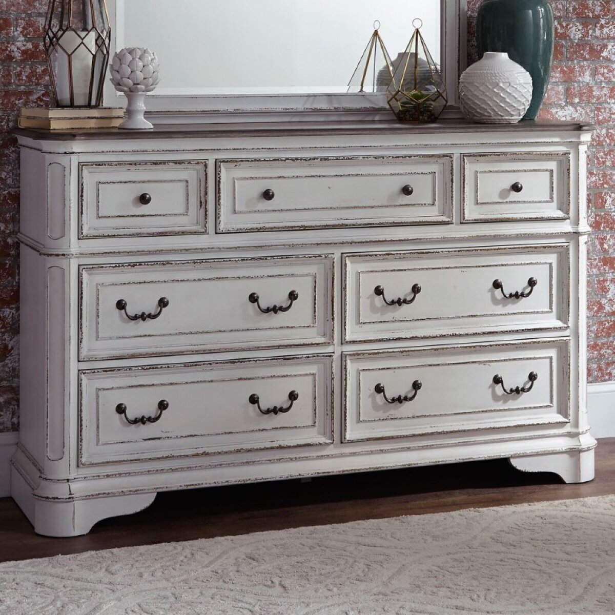 747c27ce53f8d6b6c317824e8d05e446 Magnolia Manor 7 Drawer Dresser - Image 1