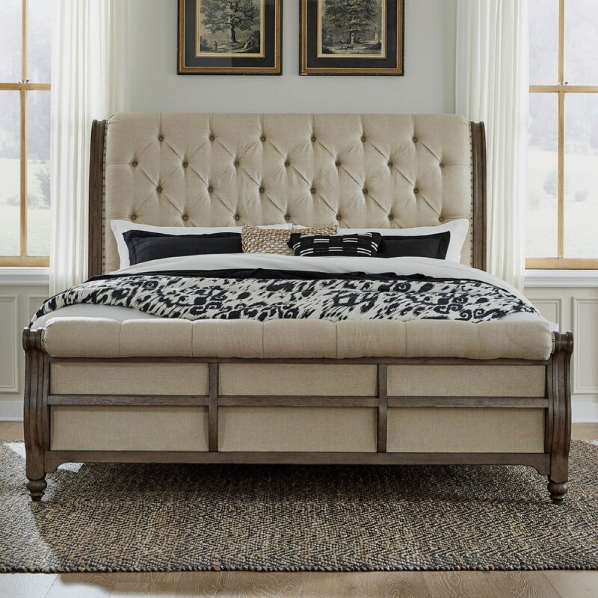 82698295f806a2fadd4e7761ae0011f6 King Sleigh Bed - Image 1