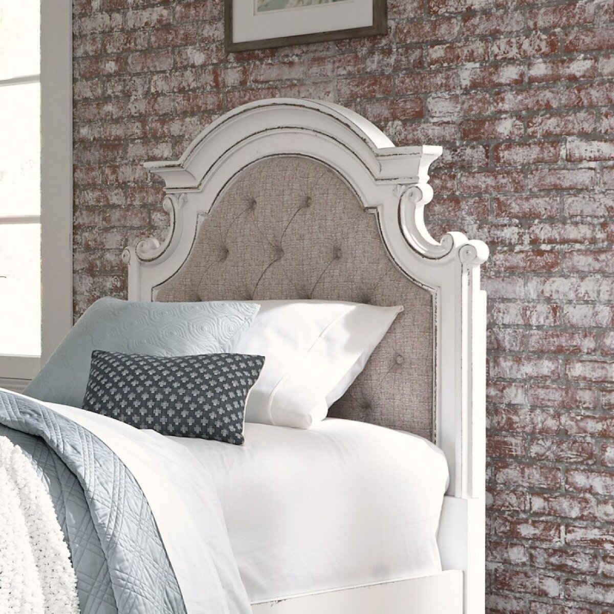 82f548500c527b12455d686a780c4014 Magnolia Manor Full Uph Panel Headboard - Image 1