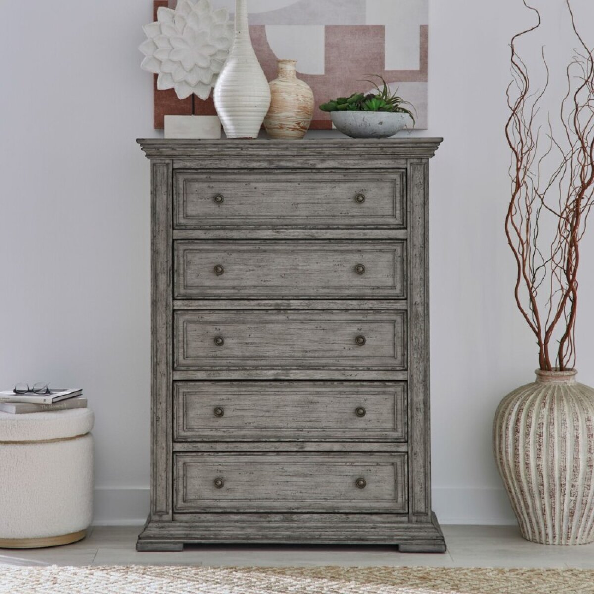 8f6f0deb241cf0fce111d57cbab59e03 Big Valley 5 Drawer Chest - Image 1