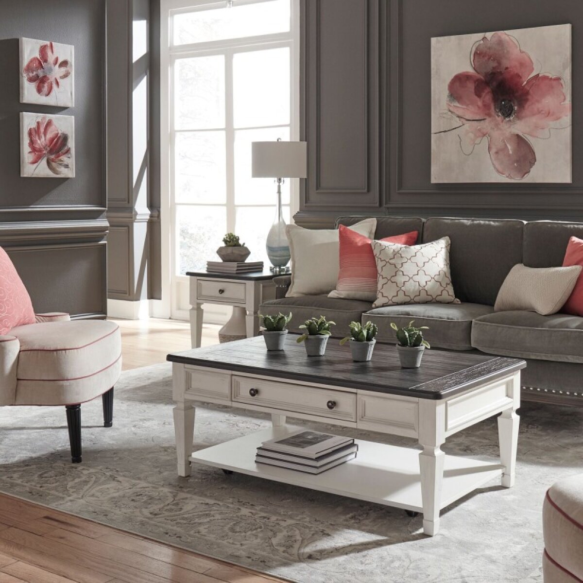 91ebefc621fee015bc7e662ba9d37b58 Allyson Park 3 Piece Set - Image 1