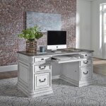 Magnolia Manor Jr Executive Desk Top