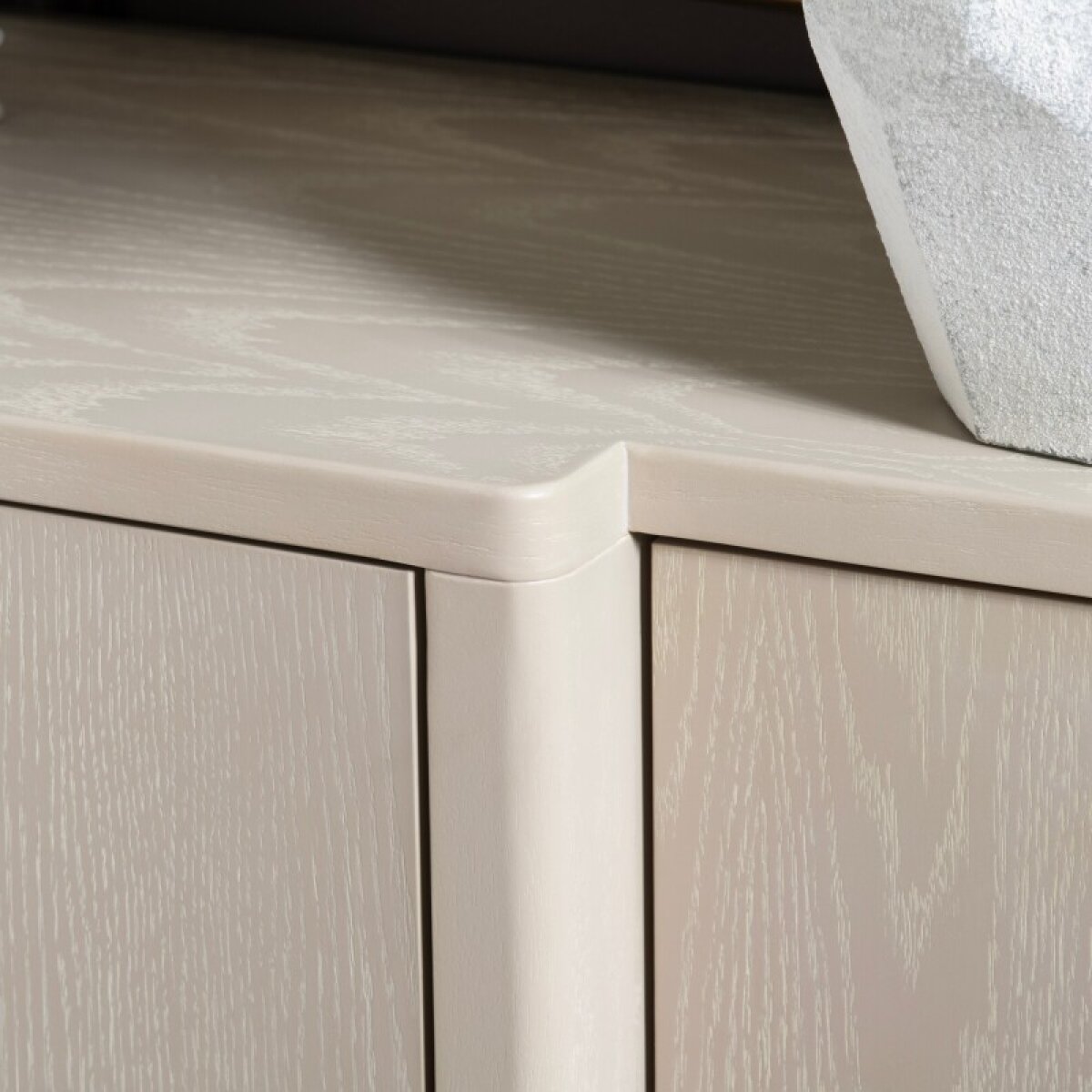 953730e2dba853c06e4dc340f23514be Lexington Four-Door Sideboard - Image 1