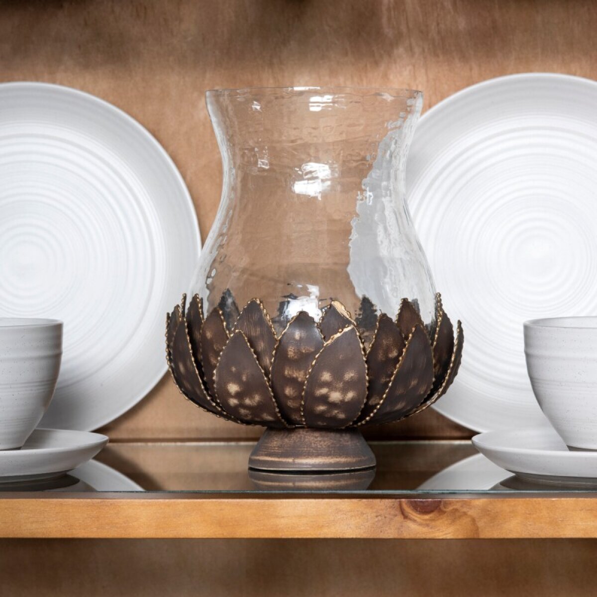 9f7cab67e5e9e69903e85cb5396f2121 Large Oasis Hand Finished Metal Hurricane - Image 1