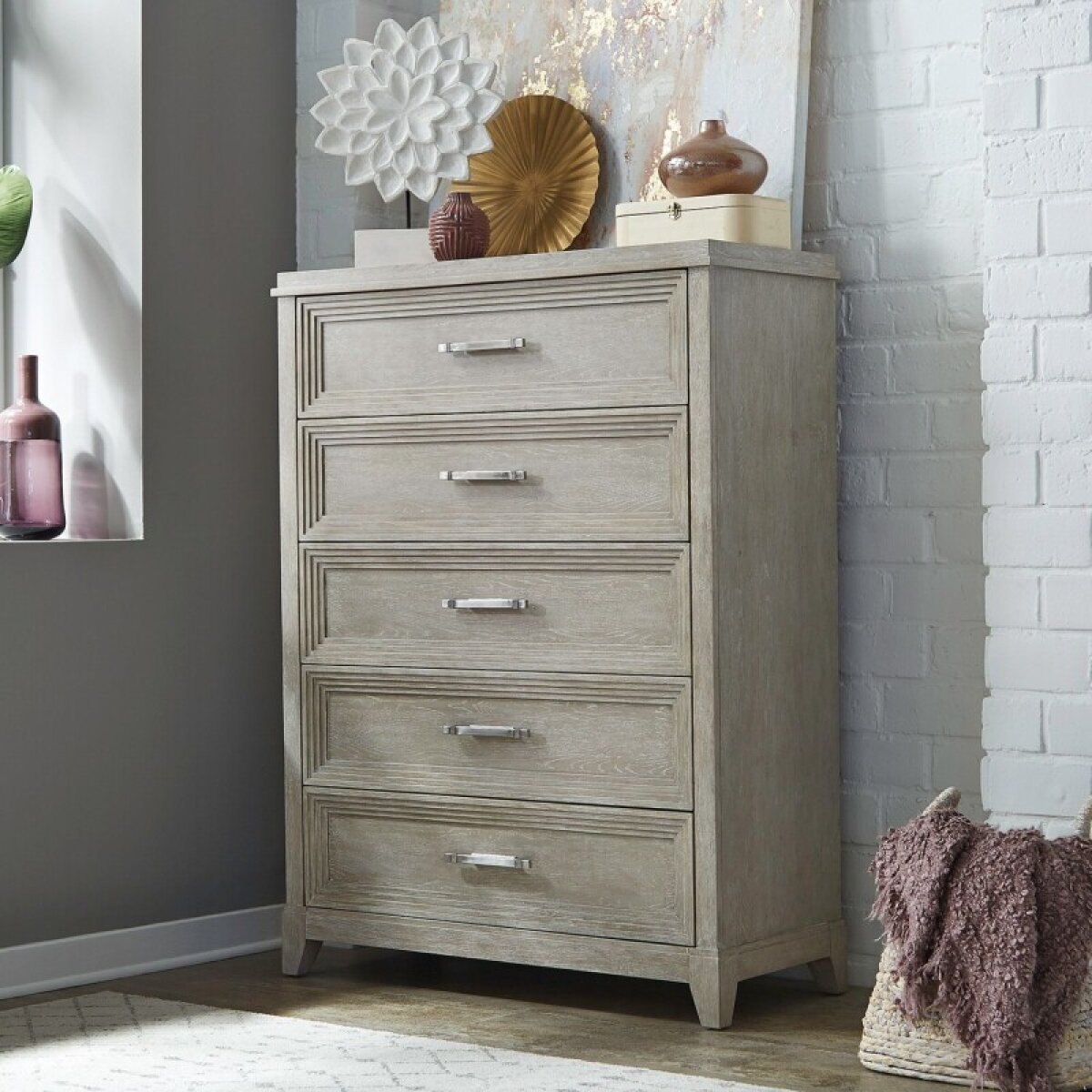 a063062563c58f31c7fe3777ab5e43f2 Belmar 5 Drawer Chest - Image 1