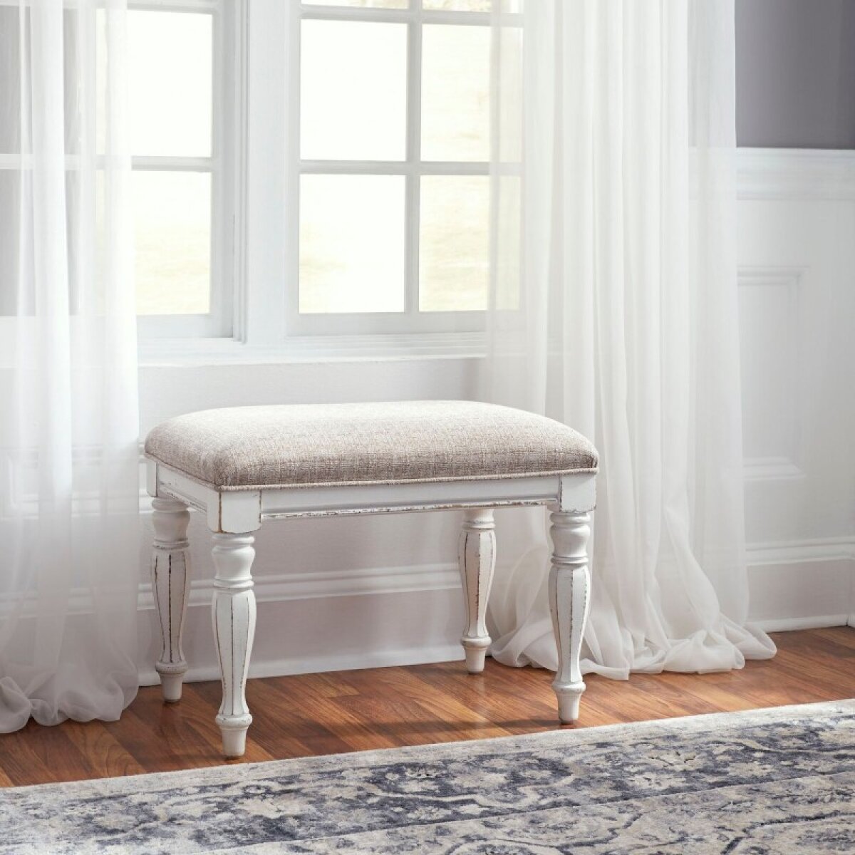 a740d4fc87f827ce3c6bf22019cf5610 Magnolia Manor Accent Bench - Image 1
