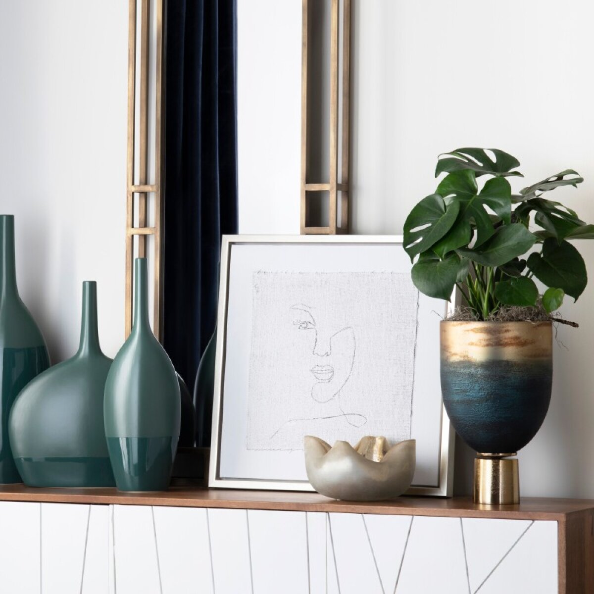 b2a5fa47d6442ce9cce63cbbbae25159 Dani Blown Glass Bowls - Image 1