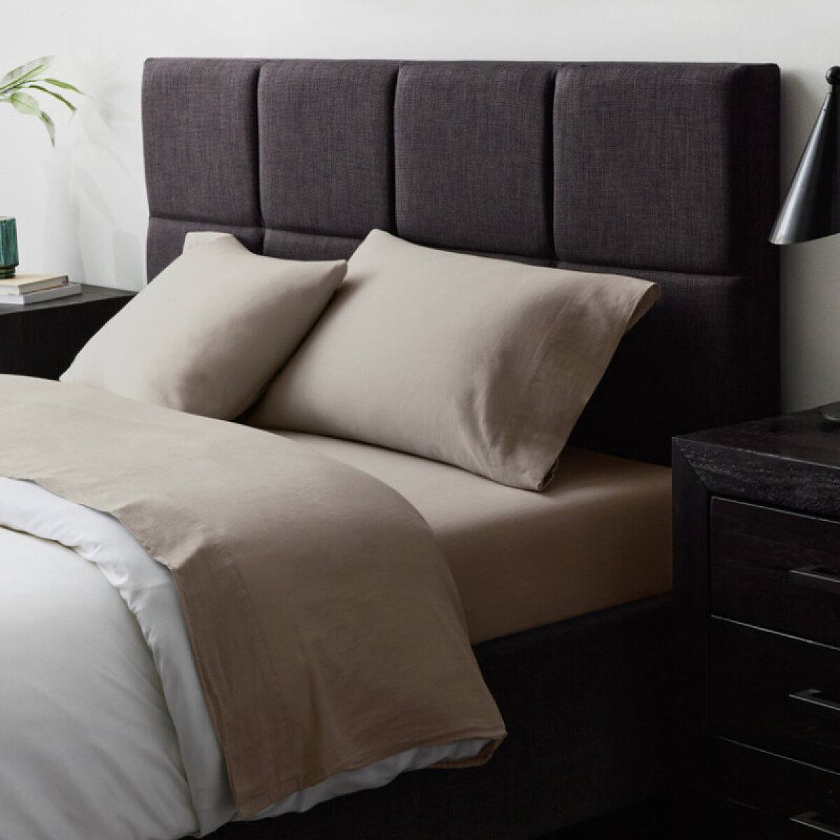 b48e4738c0be79d51564bbed9a3c2808 Linen-Weave Cotton Sheet Set - Image 1