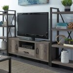 Tanners Creek Entertainment Center w Piers
