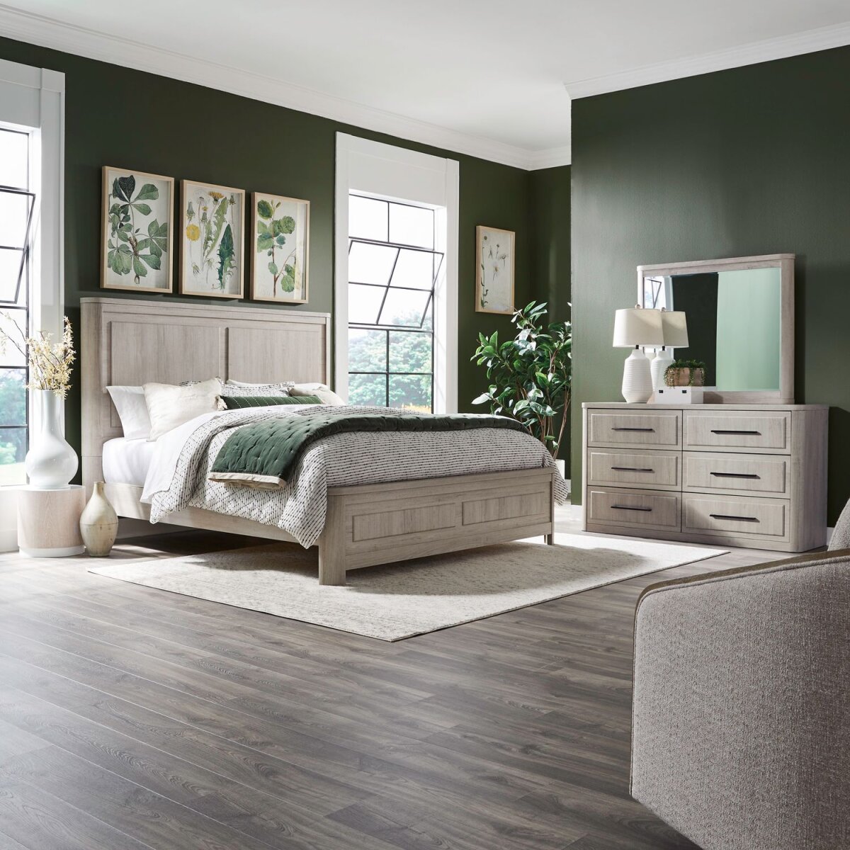 c283895191b8e3ec387fa74b56d83e90 King Panel Bed, Dresser & Mirror - Image 1