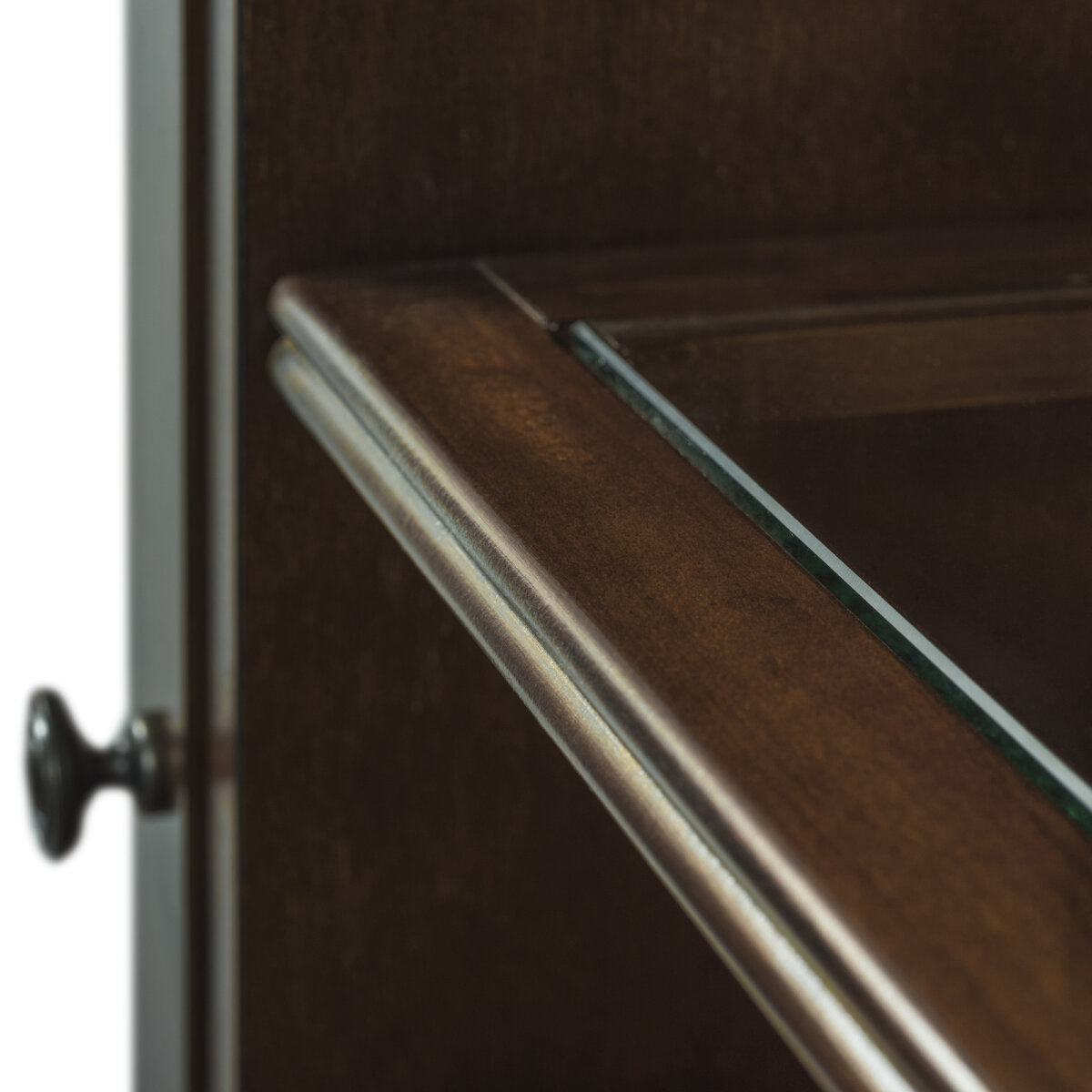 c31c2b8b3544f3d0a3e59593f08f89f9 Jr Executive Credenza Hutch - Image 1