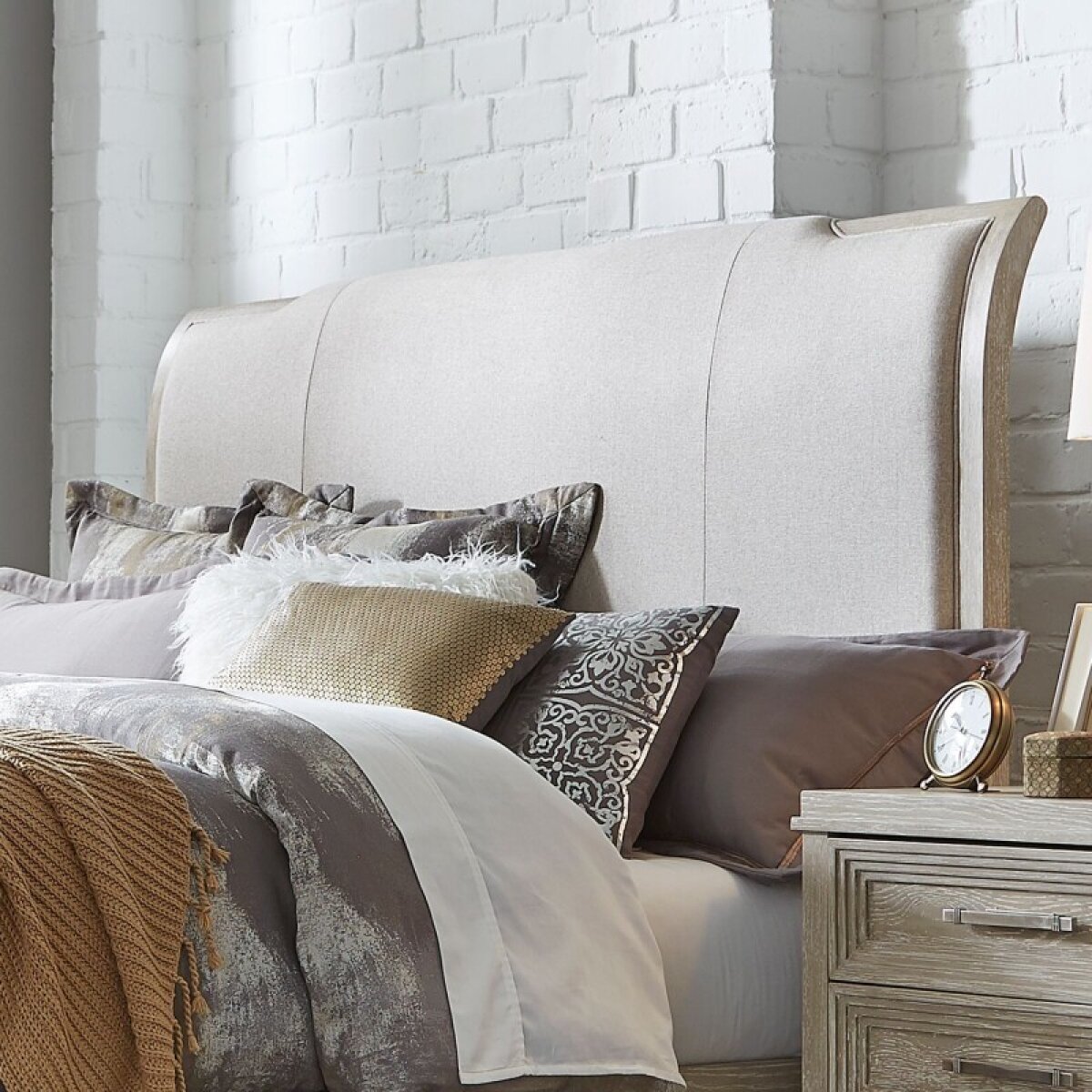 c79b7ef40854cfc8d4b46b977c7d3bdc Belmar Queen Uph Sleigh Headboard - Image 1