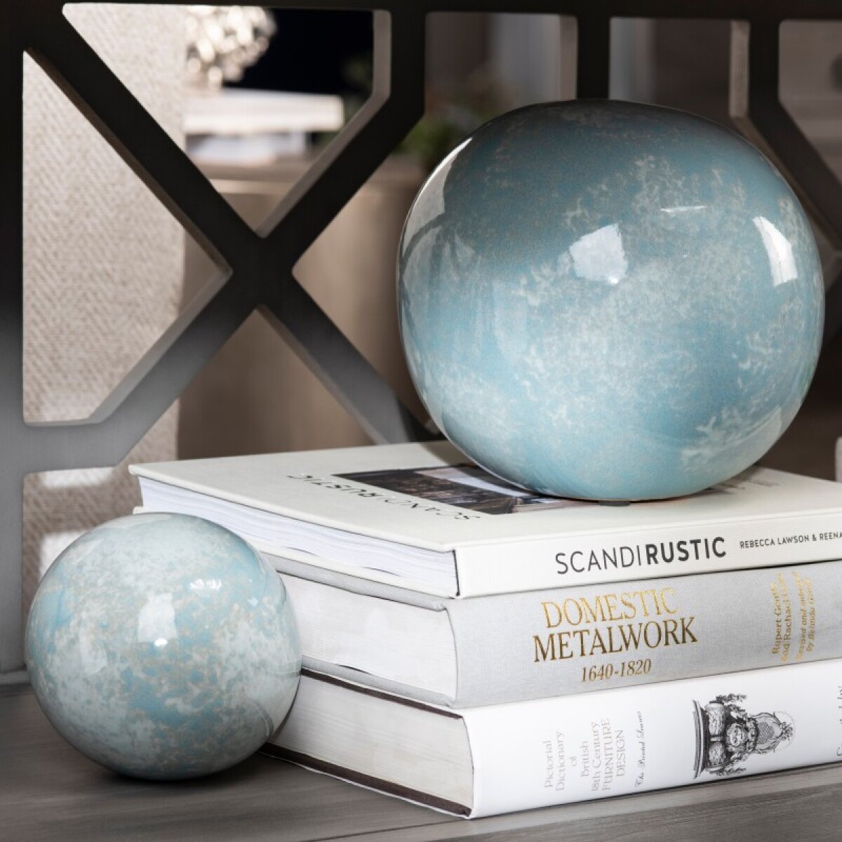 f1825eb8a76f1b75592c9c3ce51a0371 Light Blue Lloyd Spheres - Image 1