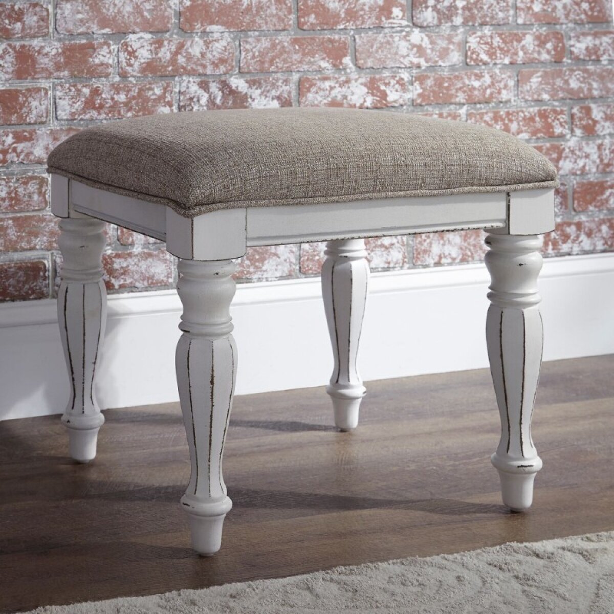 f40f0266c021bef10bc3503db95bb990 Magnolia Manor Vanity Stool - Image 1