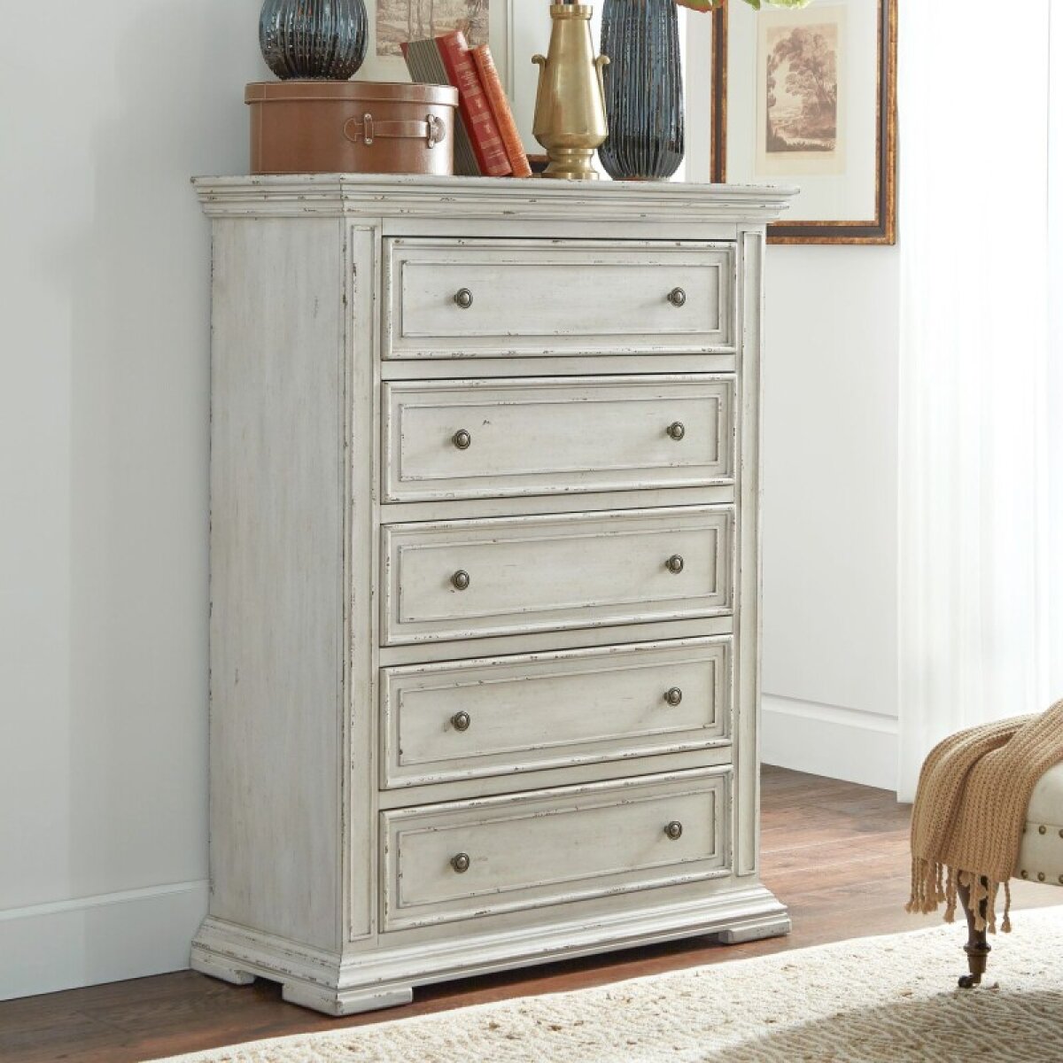 f939b317f33f1ca7e4c9e926af028916 Big Valley 5 Drawer Chest - Image 1