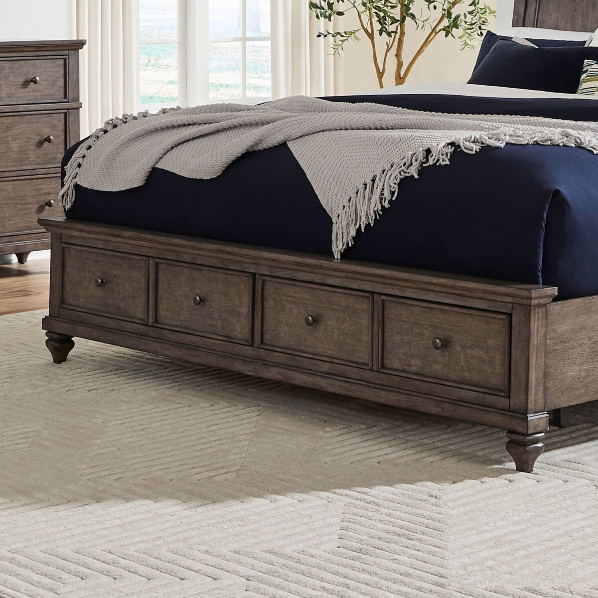 260663305b4e9c91567045012cb855ee King Storage Footboard - Image 1