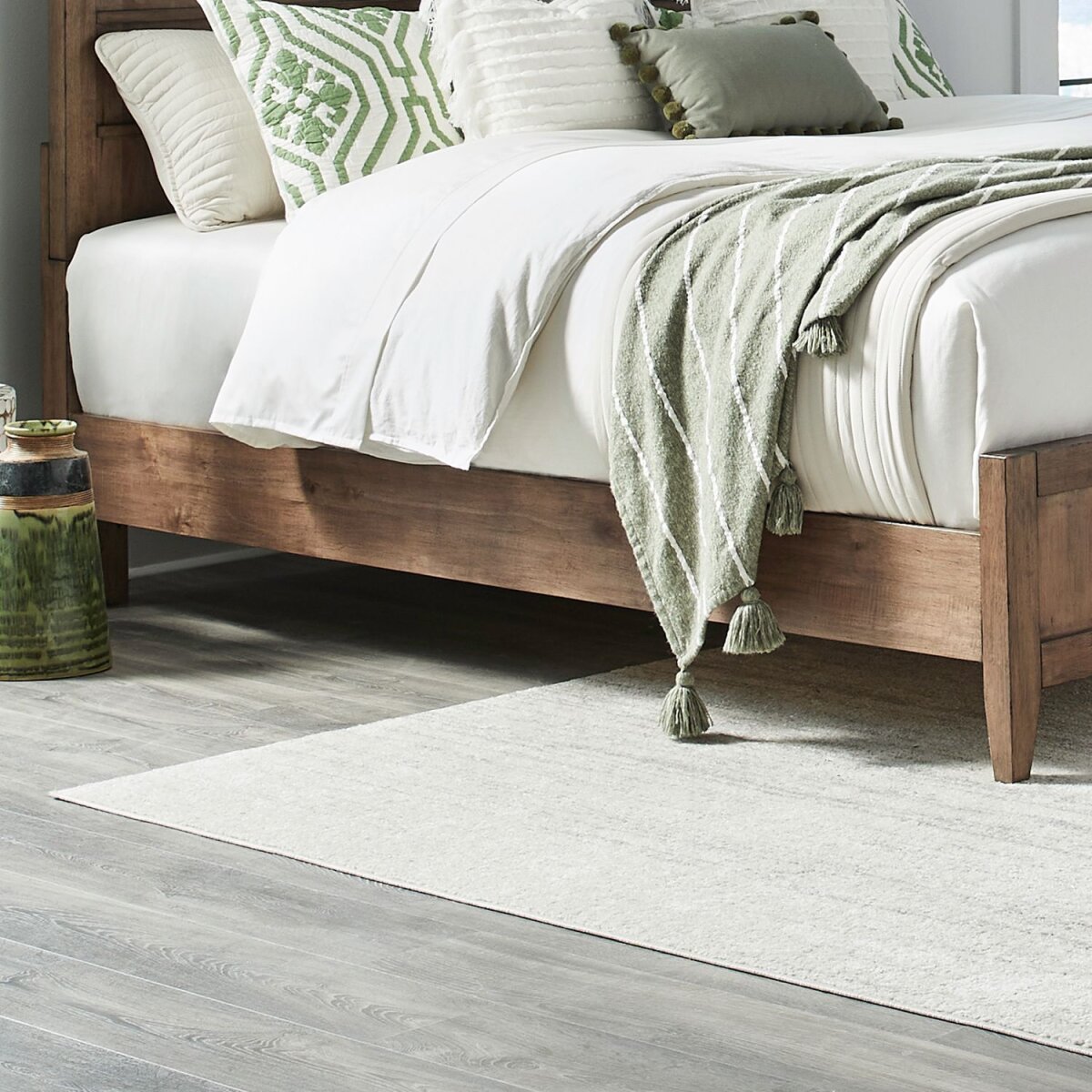 72e99fb90169a987329147a06fb6785a Cal King Panel Bed Rails - Image 1