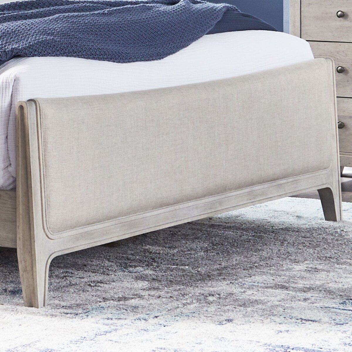 82c29064d61acf971f4ba7c0a996b997 Queen Uph Panel Footboard - Image 1