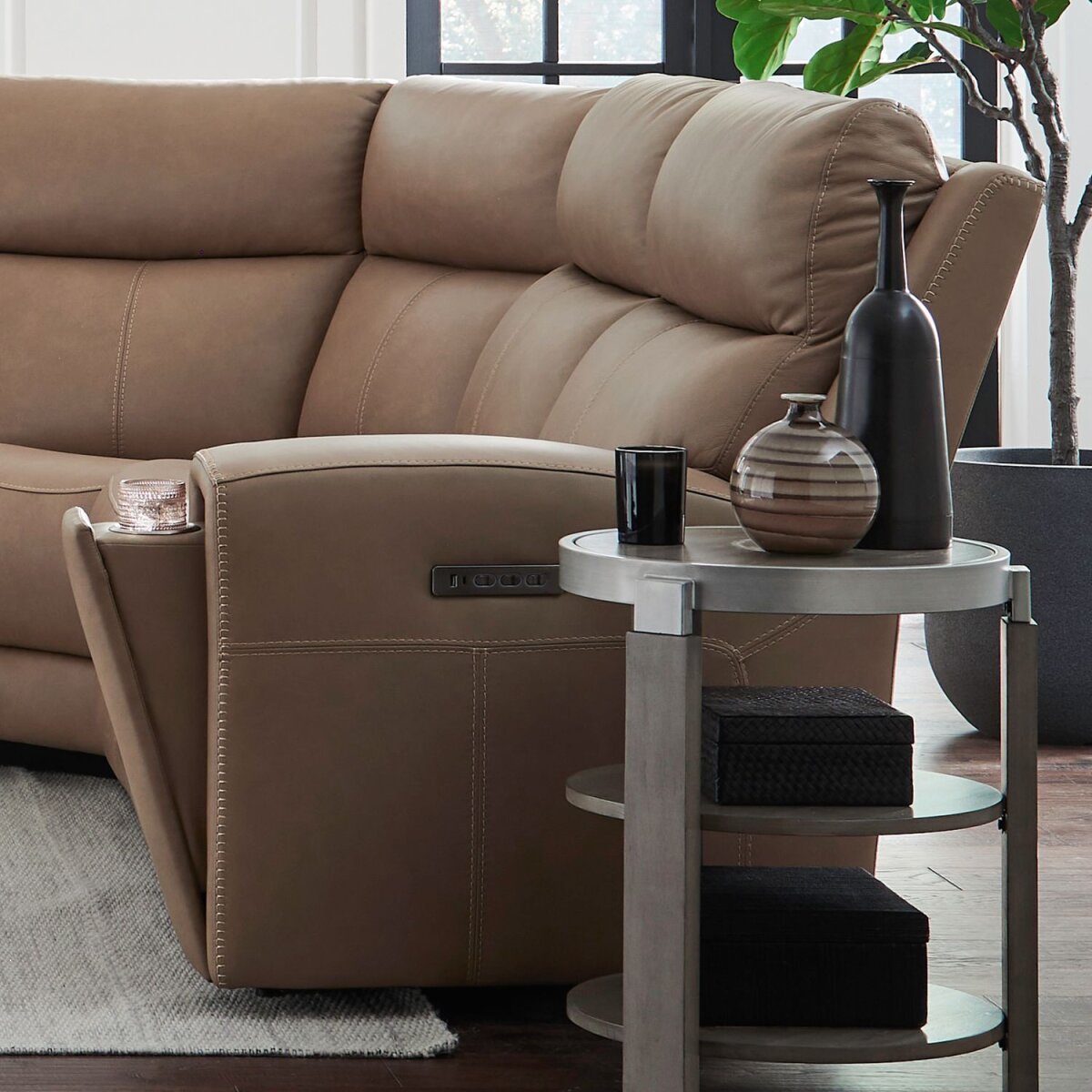 96e93aac3da4a1cf5234a7c0d0e5fa38 R Arm Recliner P3 & ZW - Image 1